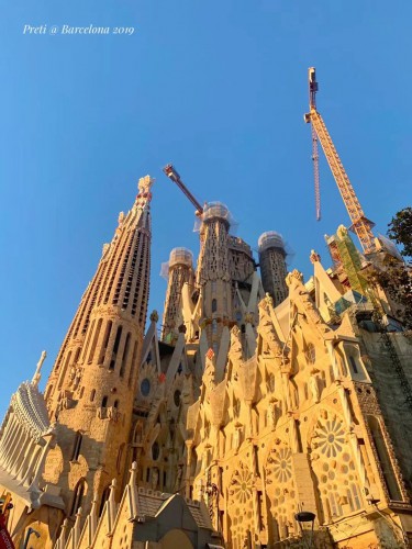 他是天才建築師------Antoni Gaudí 高第